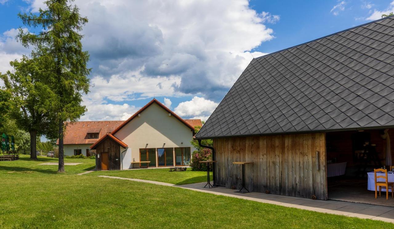 Hostinec u Zámečku Klokočov Hotel Exterior foto